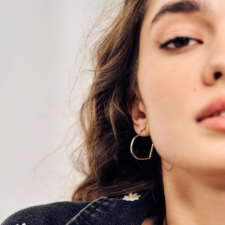 Золоті сережки - пусети "Сердечка" с07981 від ювелірного магазину Онікс