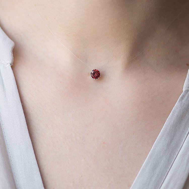 Камінчик на лісці (гранат, 6 мм) 18526 від ювелірного магазину Онікс