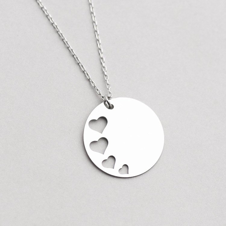 Срібне кольє "Сердечка" (можливе гравіювання) 18705 від ювелірного магазину Онікс