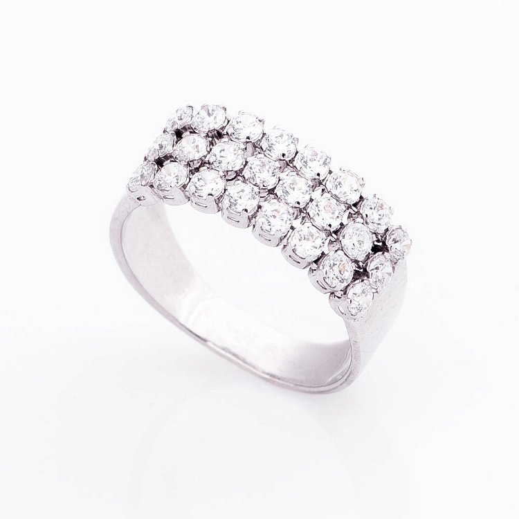 Золота каблучка з фіанітами к05048 від ювелірного магазину Онікс