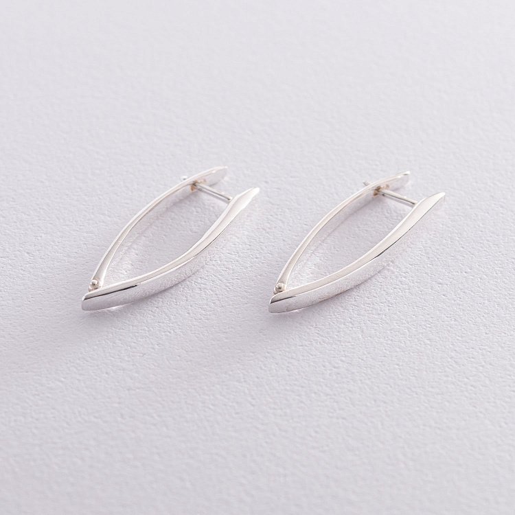 Серебряные серьги Минимализм 122985 от ювелирного магазина Оникс
