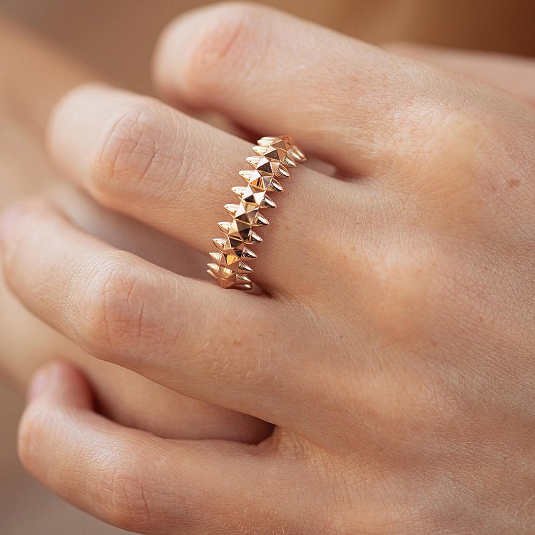 Кольцо в красном золоте к07579 от ювелирного магазина Оникс - 4