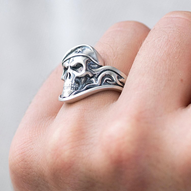 ﻿Мужское серебряное кольцо "Череп" 282 от ювелирного магазина Оникс - 3
