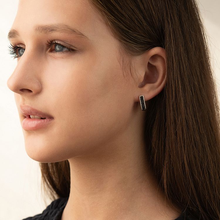 Срібні сережки з чорними і білими фіанітами 2701/9p-CZ від ювелірного магазину Онікс - 1
