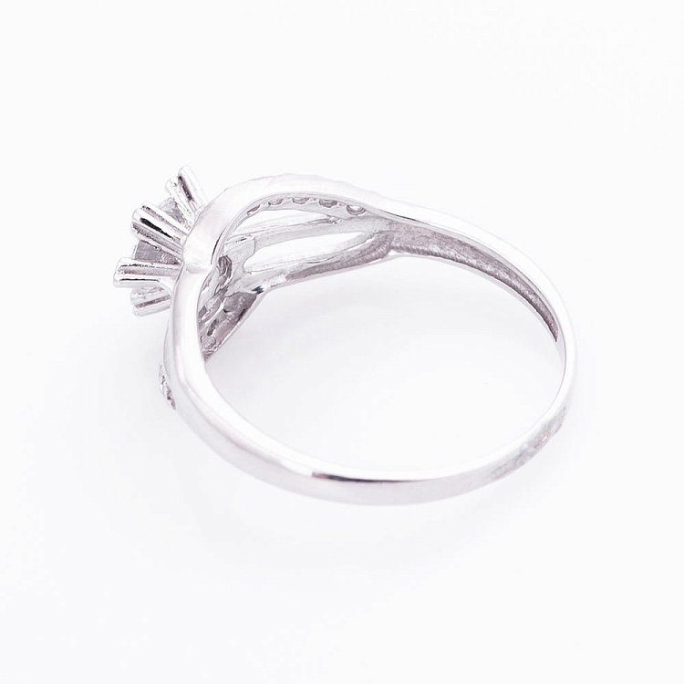 Золота каблучка з фіанітами к05049 від ювелірного магазину Онікс - 1