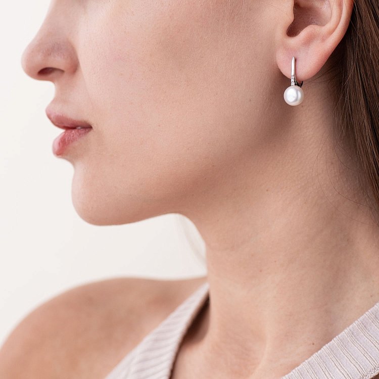 Серебряные серьги с жемчугом и фианитами 2457/1р-PWT от ювелирного магазина Оникс - 2