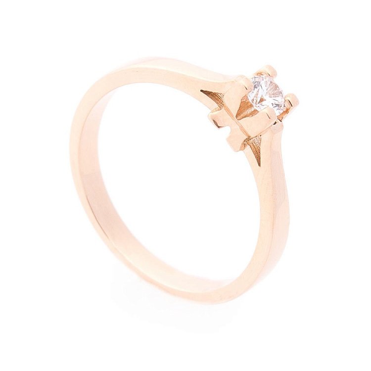 Золота заручальна каблучка з фіанітом к06104 Золота заручальна каблучка з фіанітом к06104 від ювелірного магазину Онікс