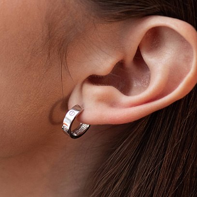 Сережки - кільця "Love" у білому золоті с07679 №2