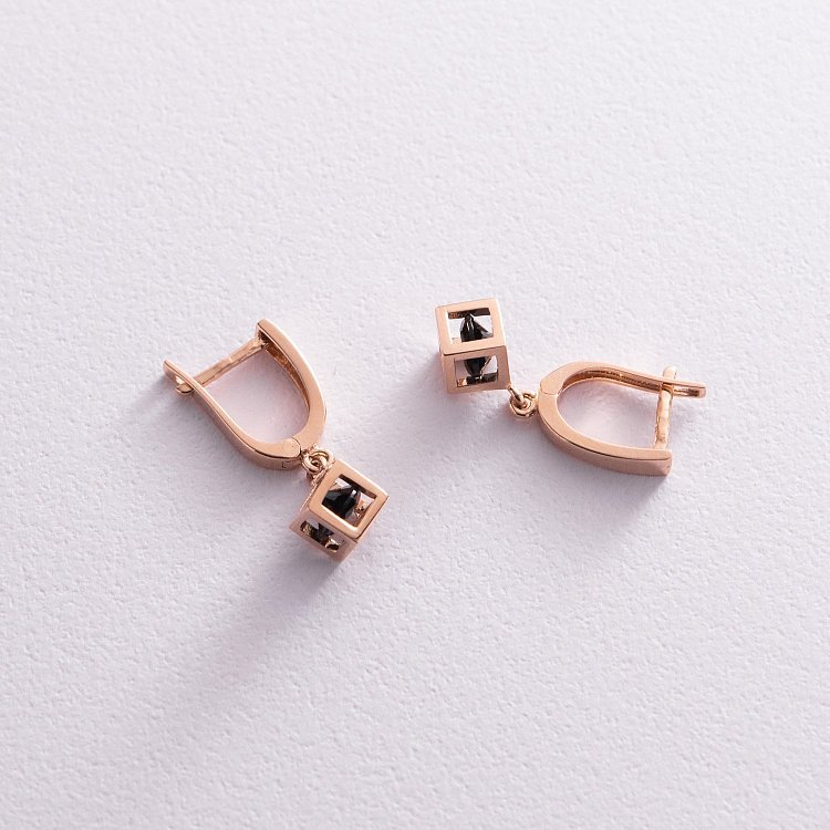 Золоті сережки "Кубики" з чорними фіанітами с07625 від ювелірного магазину Онікс - 3