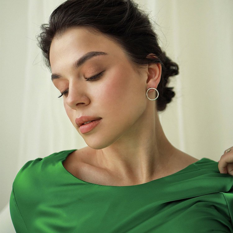 Сережки - пусети Великий кругообіг в сріблі 1.9 см 122547 від ювелірного магазину Онікс - 7