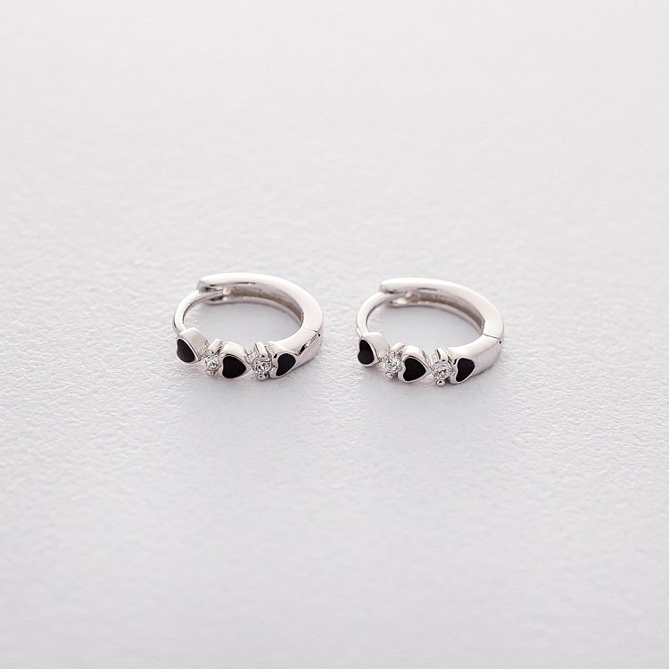 Срібні сережки - кільця з сердечками (емаль, фіаніт) 122455 від ювелірного магазину Онікс