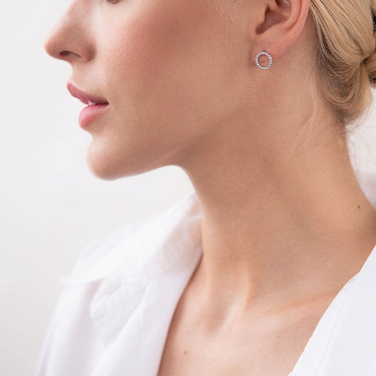 Срібні сережки "Кругообіг" з фіанітами OR116150 від ювелірного магазину Онікс - 6