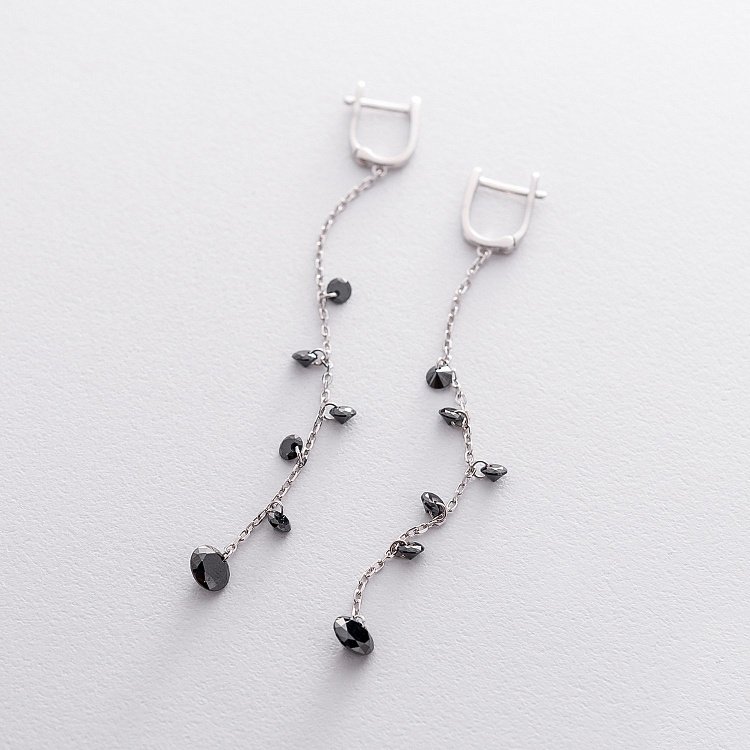 Серебряные серьги на английской застежке с фианитами 122536 от ювелирного магазина Оникс