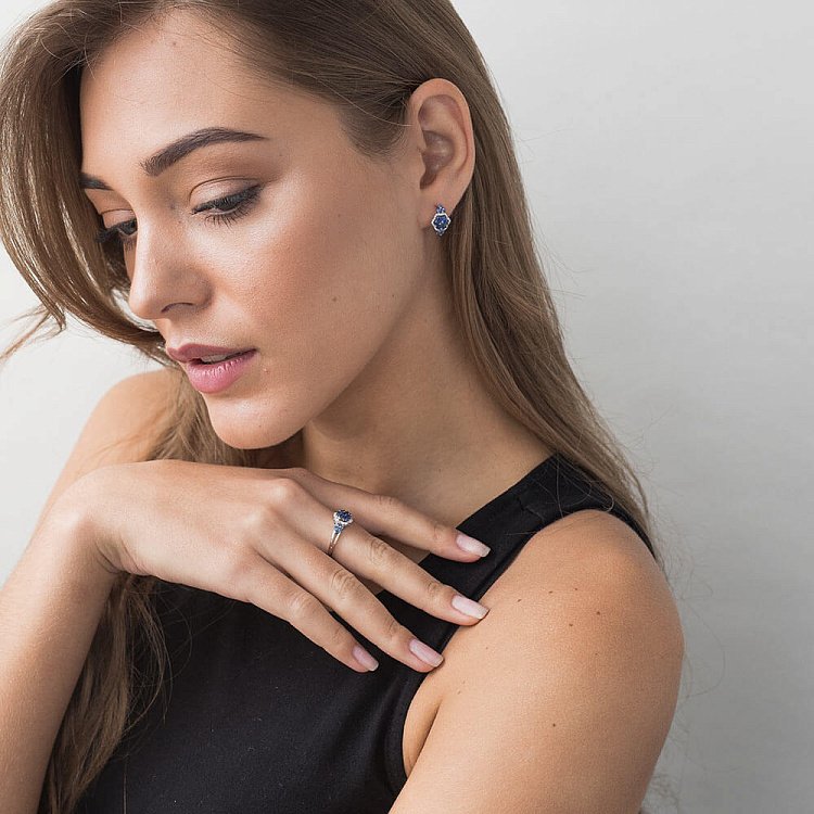 Золотое кольцо "Цветок" с сапфирами и бриллиантами кб0088gm от ювелирного магазина Оникс - 3