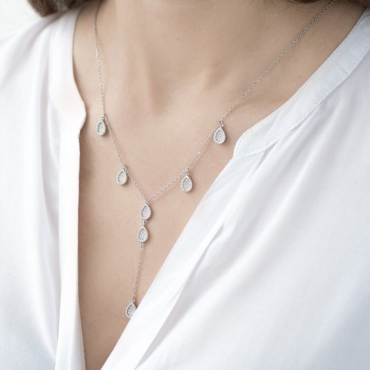 Срібне кольє з фіанітами 18299 від ювелірного магазину Онікс