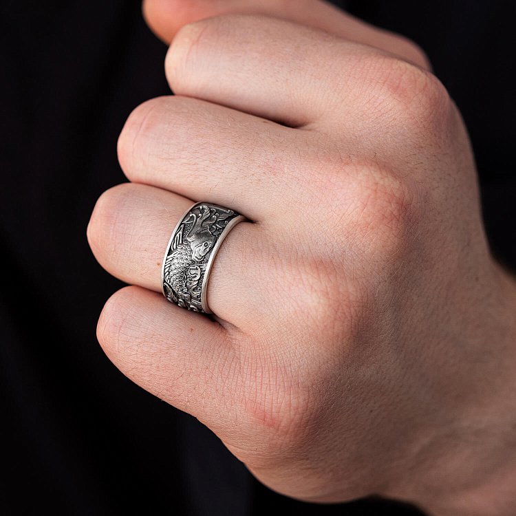 Срібна каблучка "Японські коропи Кої та хвилі" 7020 від ювелірного магазину Онікс - 3