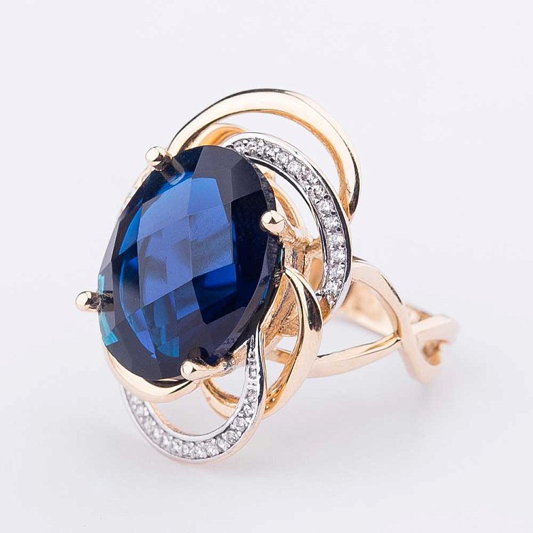 Золотое кольцо с фианитами к03894 - 1 Золотое кольцо с фианитами к03894 от ювелирного магазина Оникс - 1