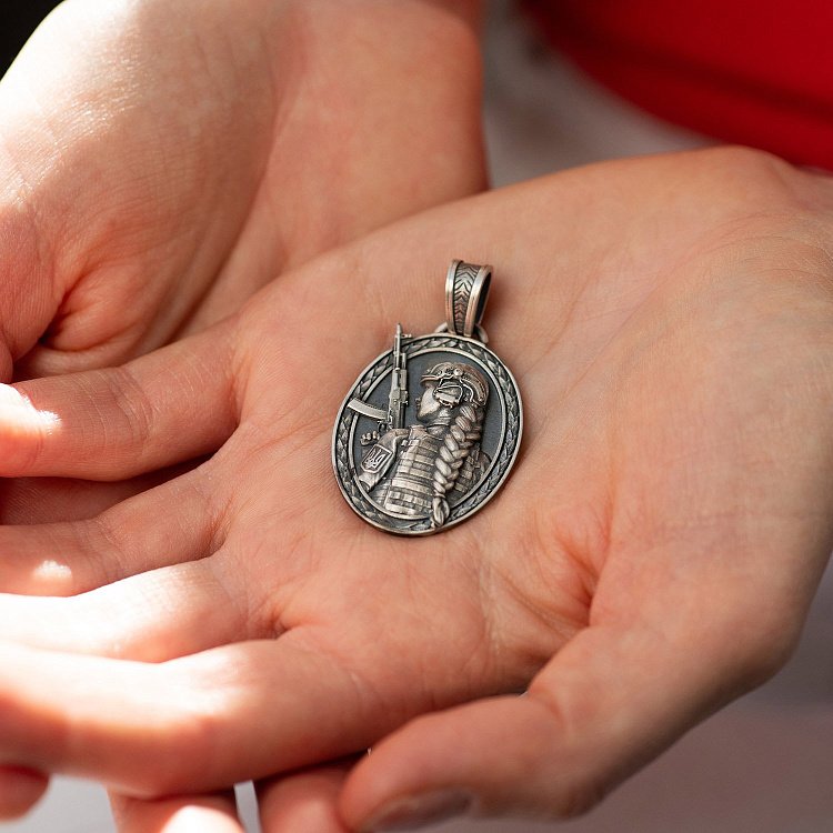 Срібний кулон "Українська захисниця" 1454 від ювелірного магазину Онікс - 3