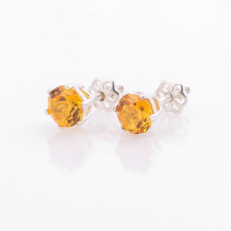 Срібні сережки-пусети з цитрином нано 6 мм 121974 від ювелірного магазину Онікс