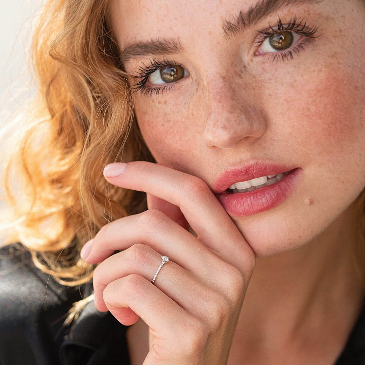 Заручальна золота каблучка з діамантами 227911121 від ювелірного магазину Онікс - 4