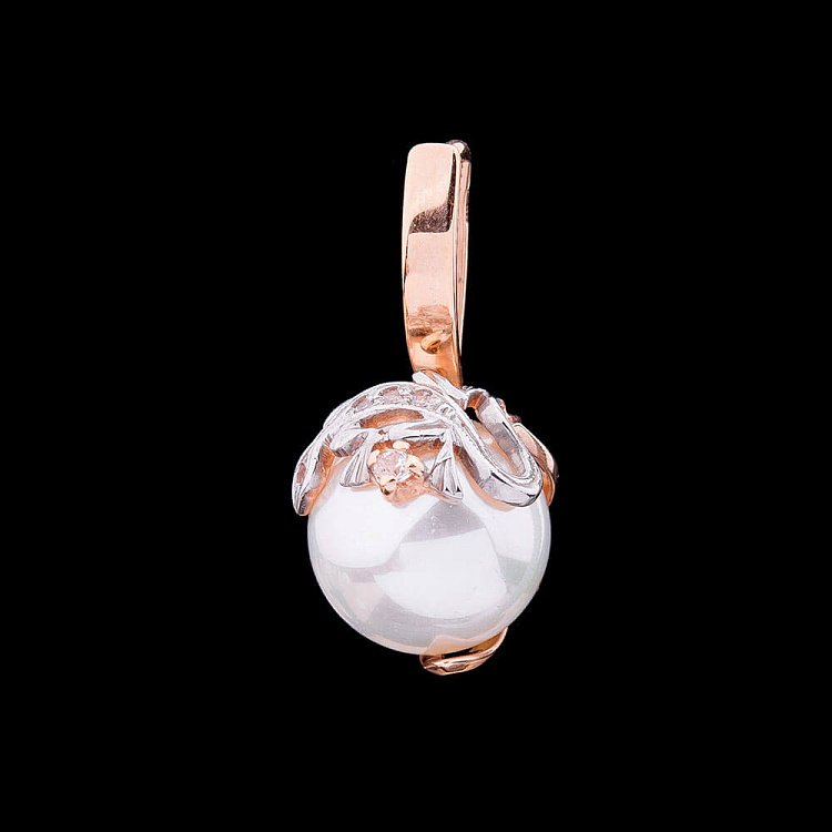 Золота підвіска з перламутром і фіанітами 33043674 Золота підвіска з перламутром і фіанітами 33043674 від ювелірного магазину Онікс