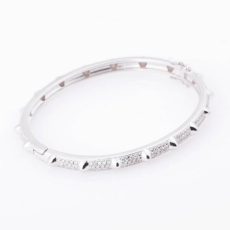 Срібний браслет з фіанітами 141049 від ювелірного магазину Онікс