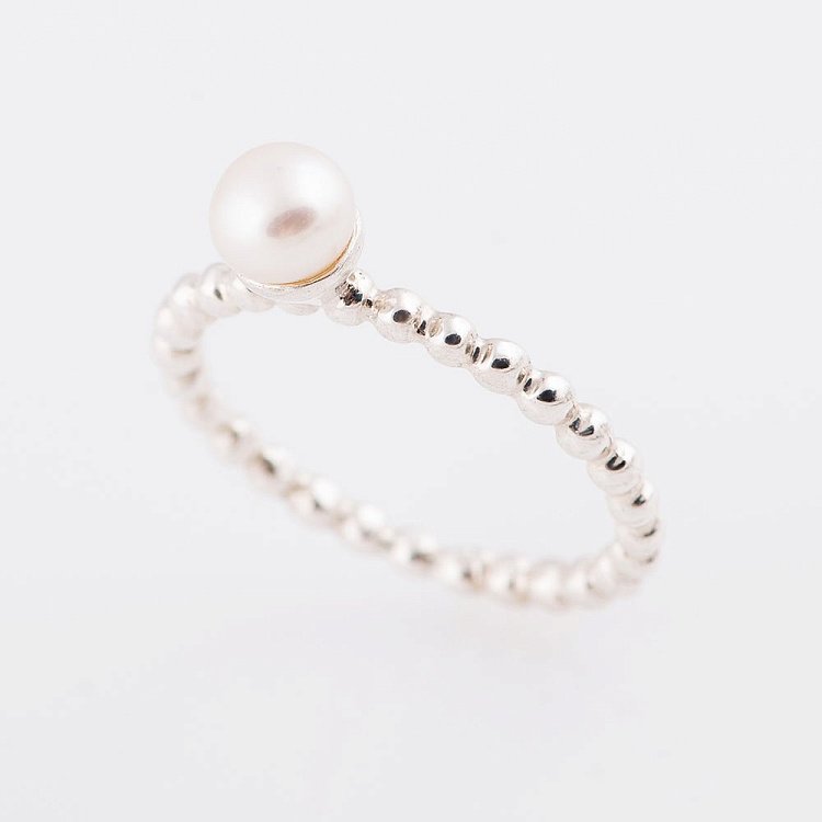 Жіноча каблучка з перлами 111716 від ювелірного магазину Онікс - 2