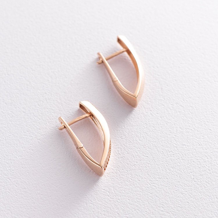 Золотые серьги на английской застежке (фианит) с07029 от ювелирного магазина Оникс - 2