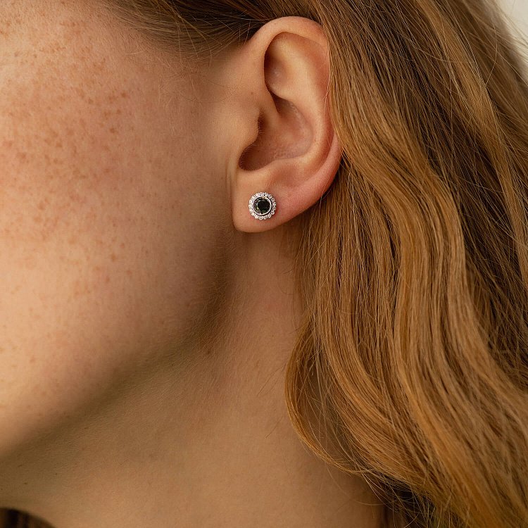 Сережки - пусети з діамантами (біле золото) 336191122 від ювелірного магазину Онікс - 1