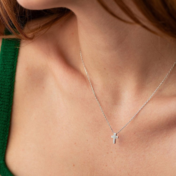 Кольє з хрестиком у сріблі 181286 від ювелірного магазину Онікс - 1