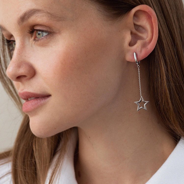 Серебряные серьги "Звездочки на цепочке" 902-01376 от ювелирного магазина Оникс - 1