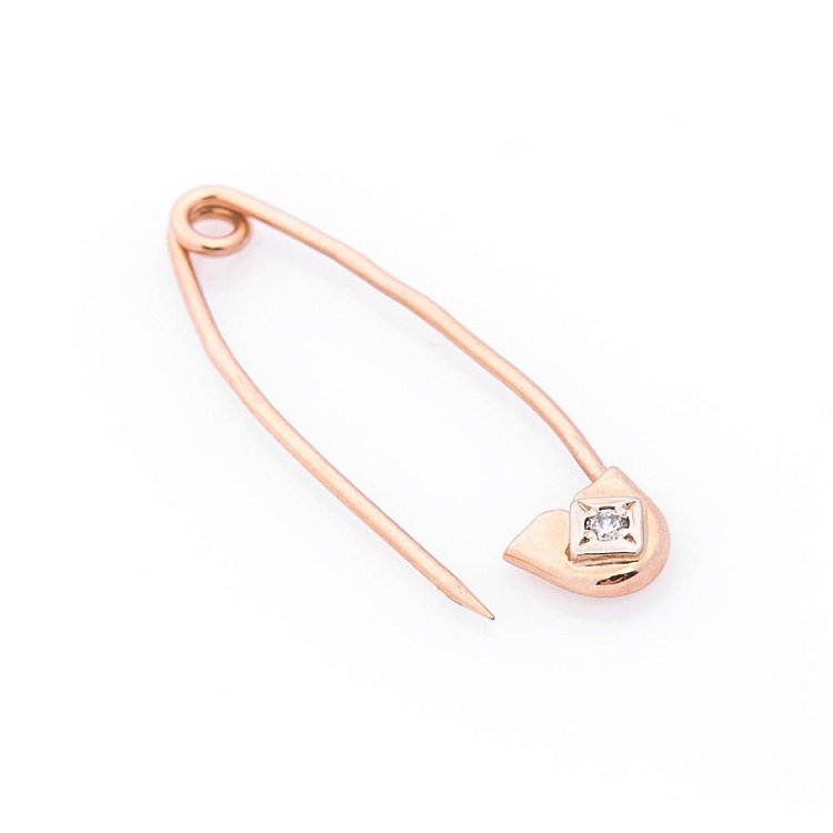 Золотая булавка с фианитом зак00009 от ювелирного магазина Оникс - 1