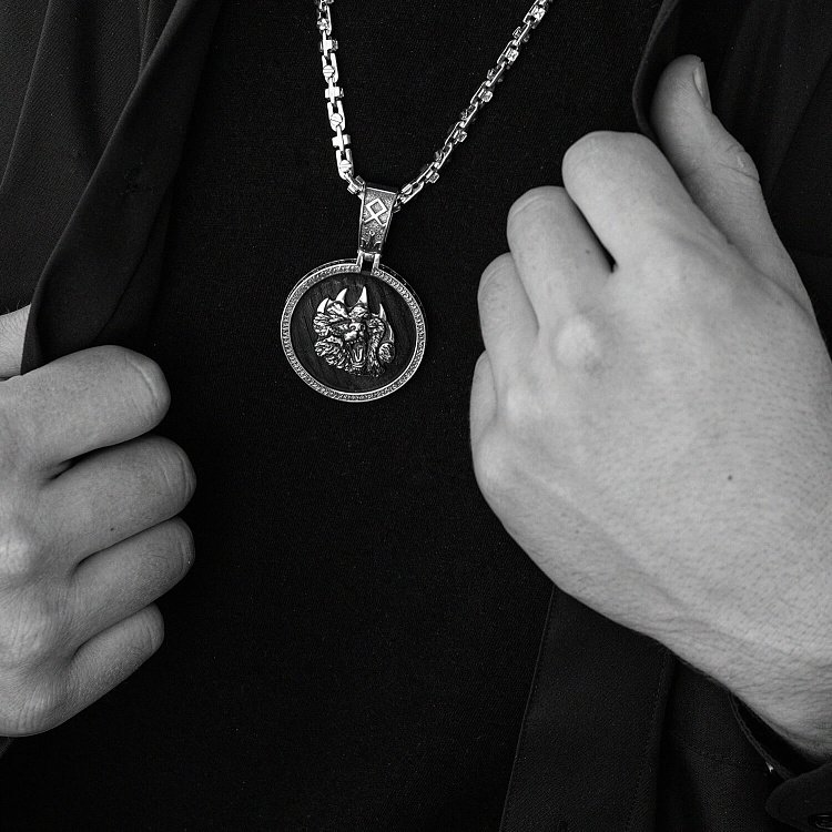 Серебряный кулон "Медведь" с эбеновым деревом и фианитами 947 от ювелирного магазина Оникс - 13