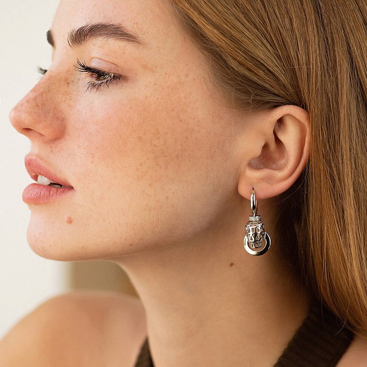 Серьги "Пантера" в белом золоте (фианиты) с08594 от ювелирного магазина Оникс - 1