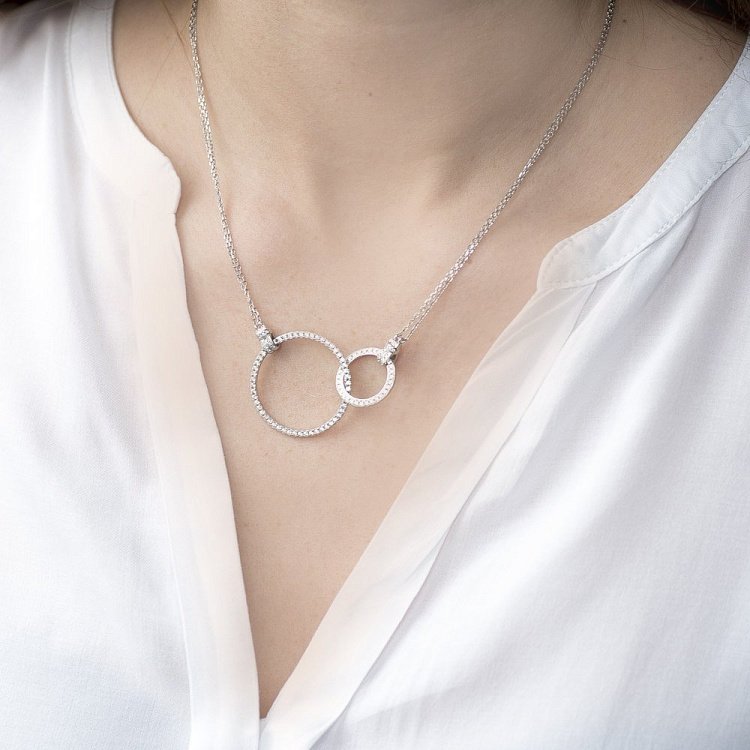 Срібне кольє з фіанітами 18296 від ювелірного магазину Онікс