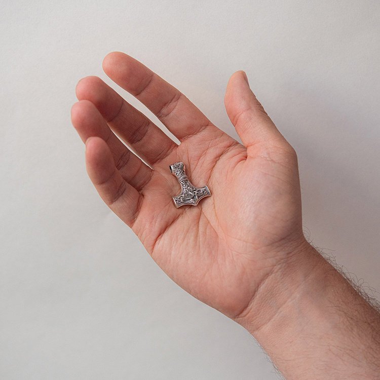 Серебряная подвеска "Молот Тора" 132753 от ювелирного магазина Оникс - 2