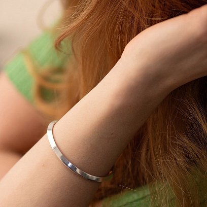 Жесткий серебряный браслет 141679 №6