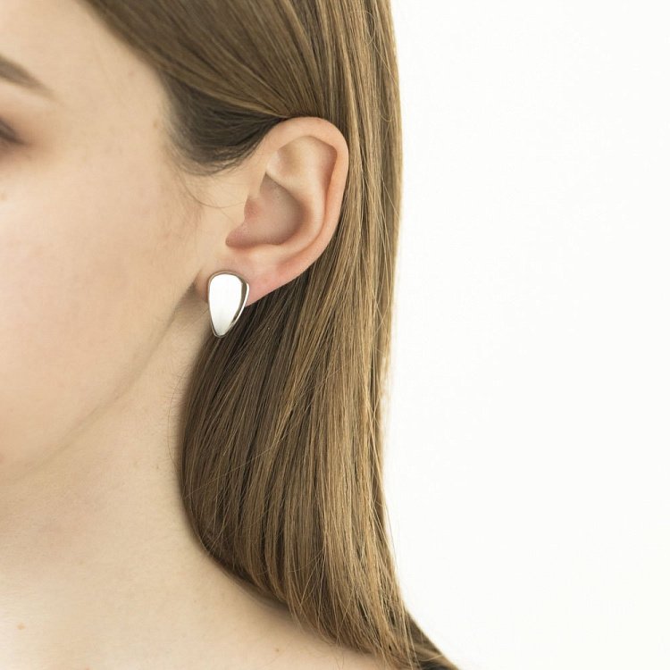 Золотые серьги на английской застежке с05055 от ювелирного магазина Оникс - 2