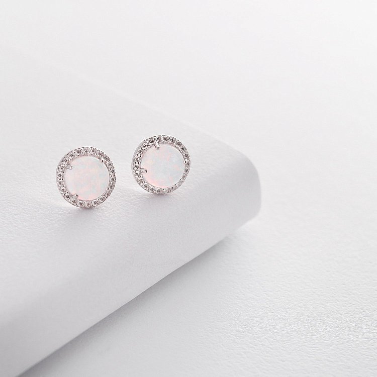 Золотые серьги-пусеты "Сияние" (им. опал, фианит) 10 мм с06326 от ювелирного магазина Оникс