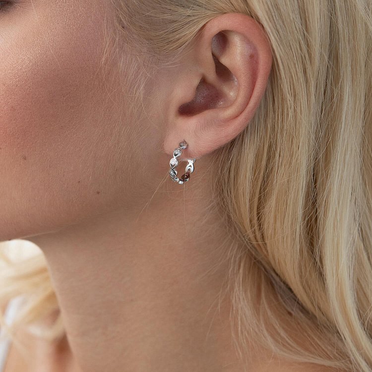 Срібні сережки - пусети з фіанітами 4912 від ювелірного магазину Онікс - 2