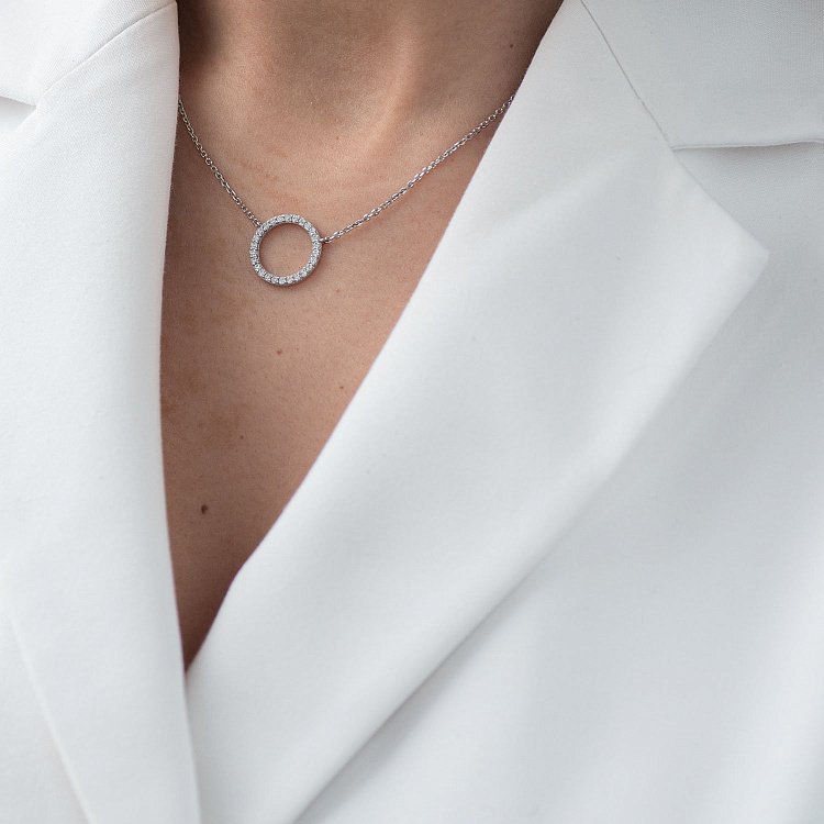 Серебряное колье "Круговорот" с фианитами 181097 от ювелирного магазина Оникс - 4