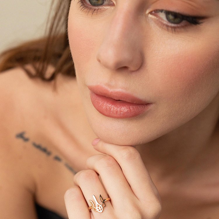 Каблучка "Герб України - Тризуб" у червоному золоті к07098 від ювелірного магазину Онікс - 3