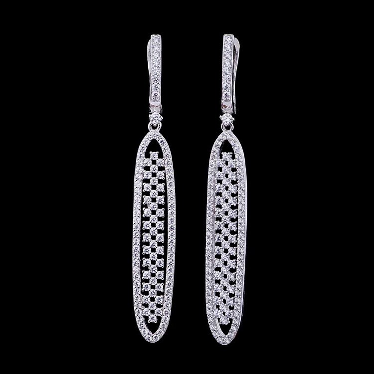 Серебряные серьги (фианиты) 121838 от ювелирного магазина Оникс