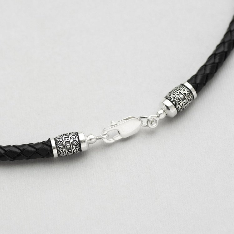 Кожаный шнурок с серебряной застежкой "Спаси и сохрани" (5 мм) 18712 от ювелирного магазина Оникс - 7