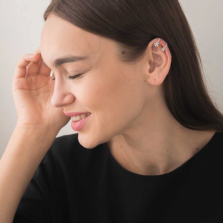 Срібні сережки Каффа "Квіточки" з фіанітами 121707 від ювелірного магазину Онікс - 3