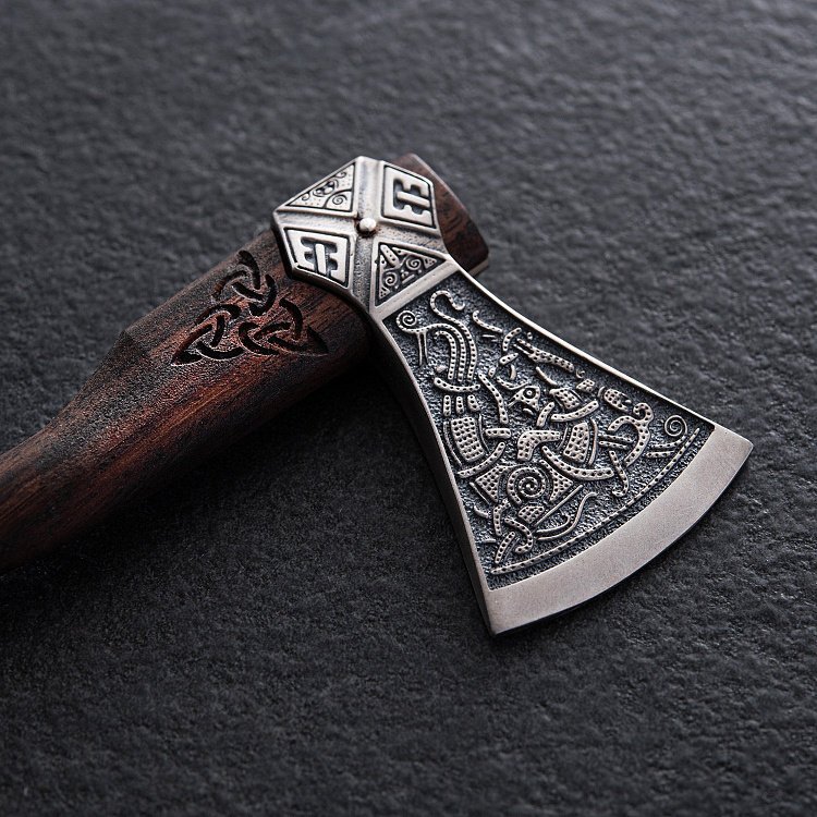 Срібний кулон "Сокира" з деревом кокоболо 7045топ від ювелірного магазину Онікс - 4