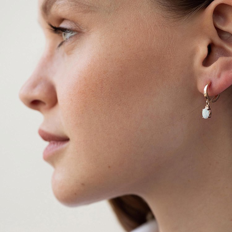 Серьги - кольца с опалом (красное золото) с08702 от ювелирного магазина Оникс - 1