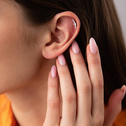 Одиночна срібна сережка в хрящ вушка (фіаніти) 40001 №3