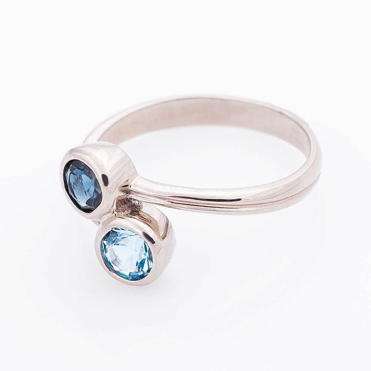 Золотое кольцо с топазами 02-1323.0.2224 от ювелирного магазина Оникс - 2