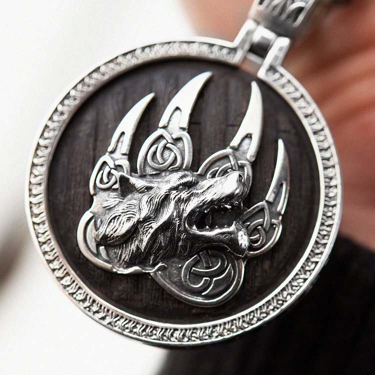 Срібний кулон "Вовк" із ебеновим деревом 946 від ювелірного магазину Онікс - 9